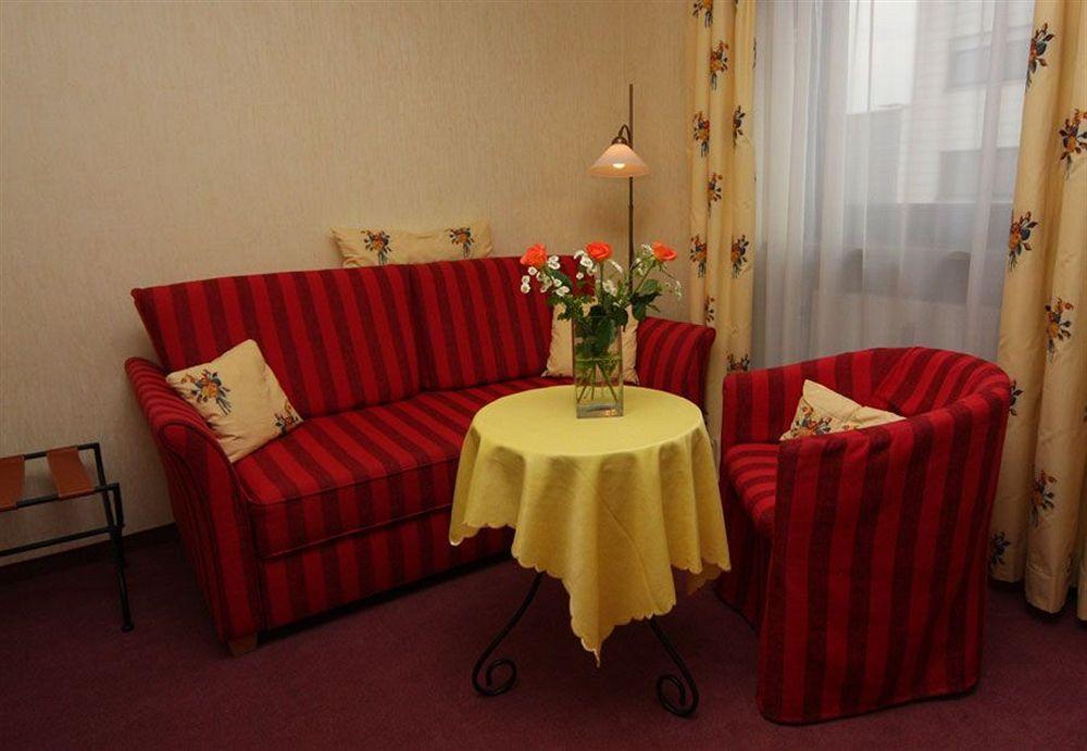 Cristal Hotel