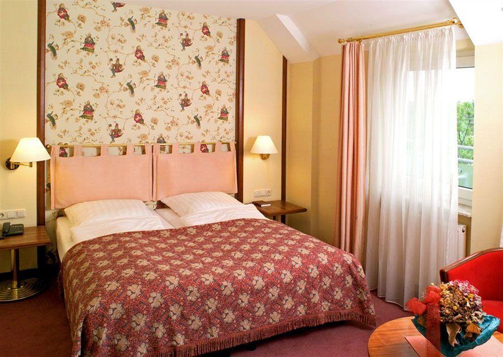 Cristal Hotel