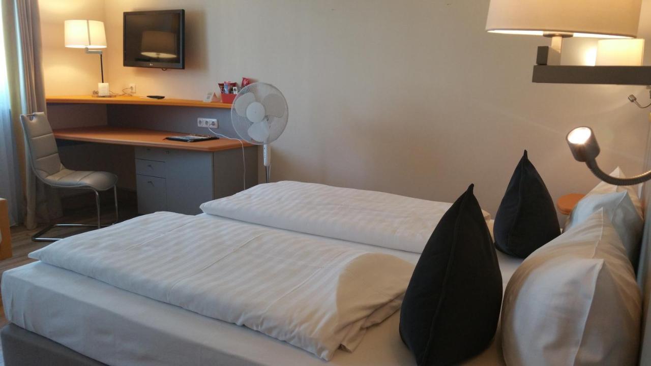 Cristal Hotel 3*