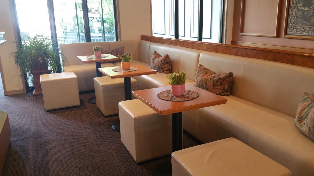 Cristal Hotel